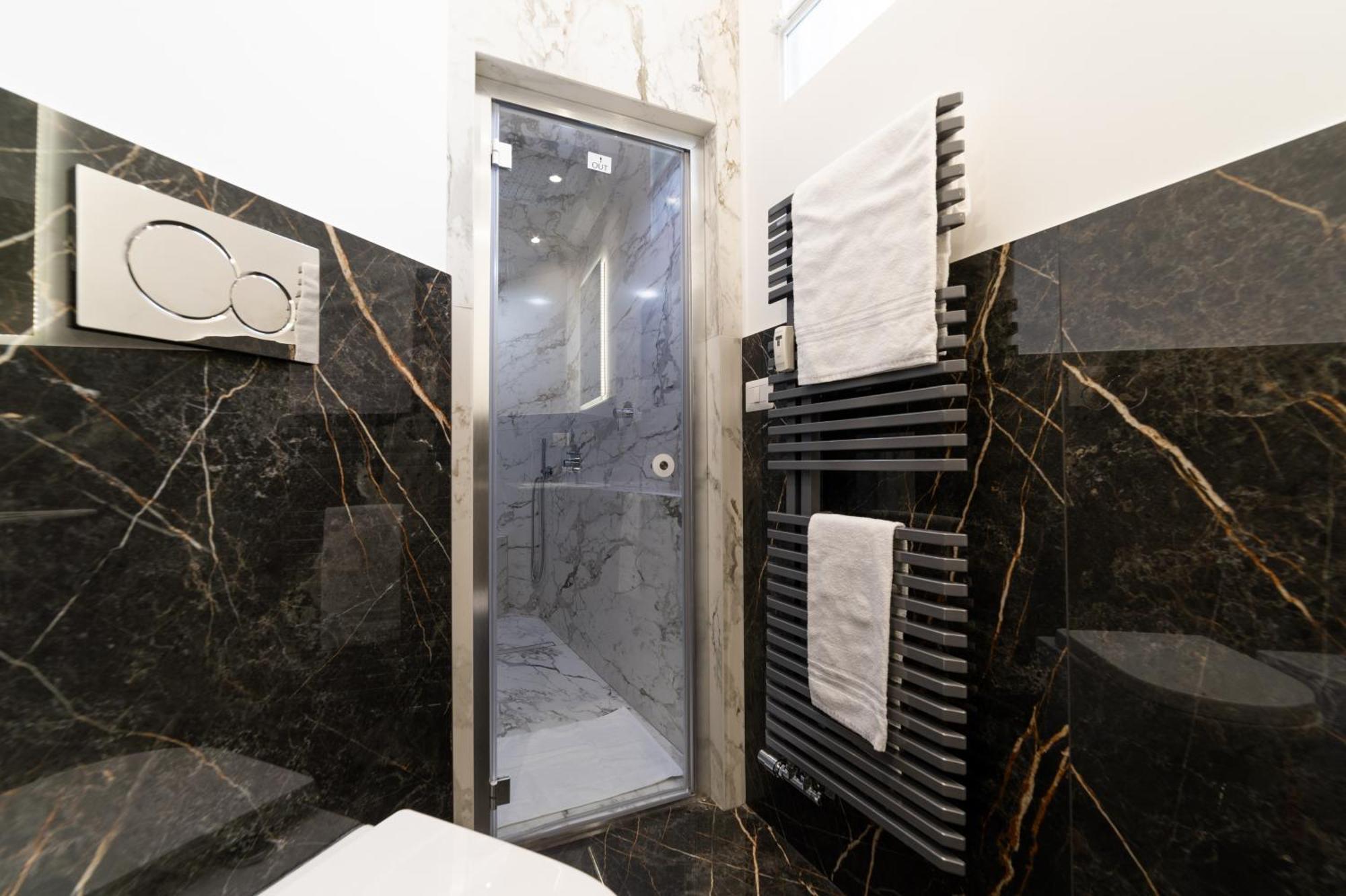 Intrho - Duomo Modern With Hammam Apartment Mailand